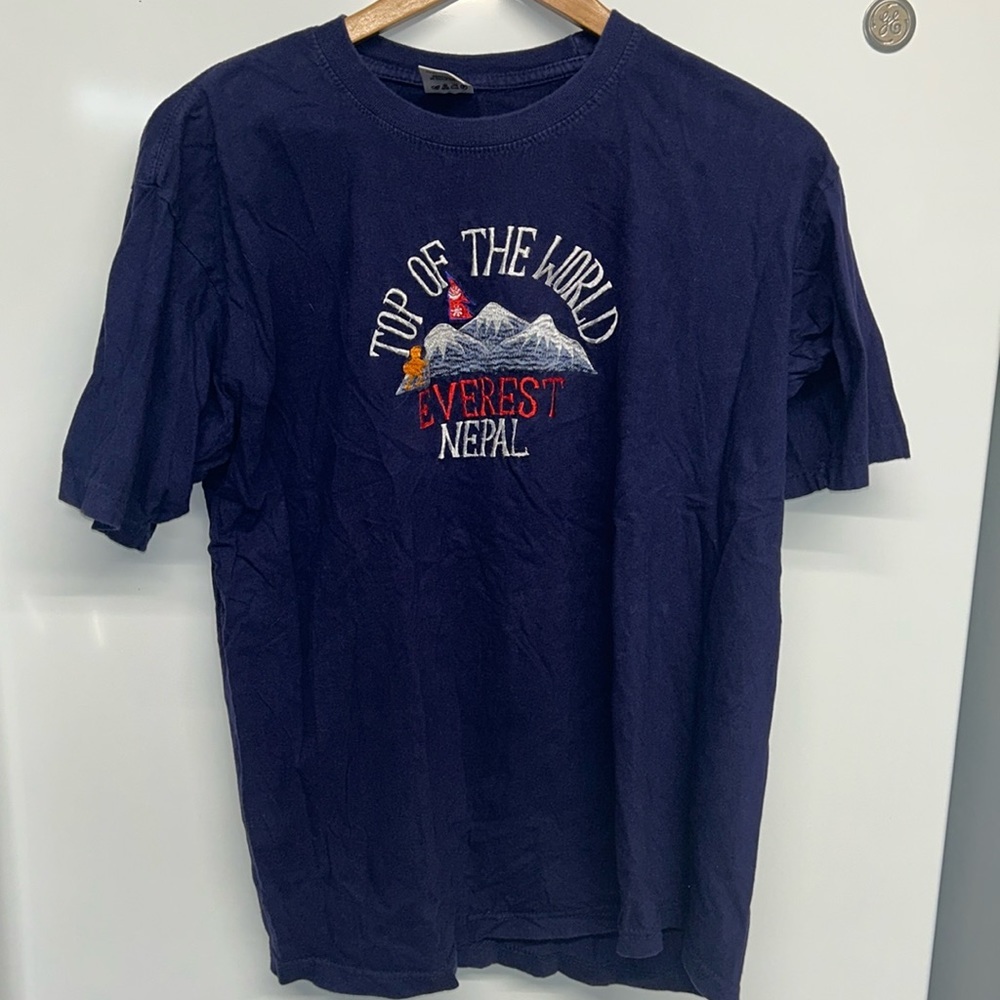 Top Of The World Everest Nepal Purple Short Sleeve T-shirt- Size 48/M